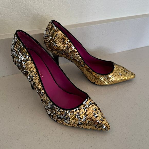 NWOT Trina Turk Gold/Silver Sequin Pumps Size 8M - Picture 1 of 4
